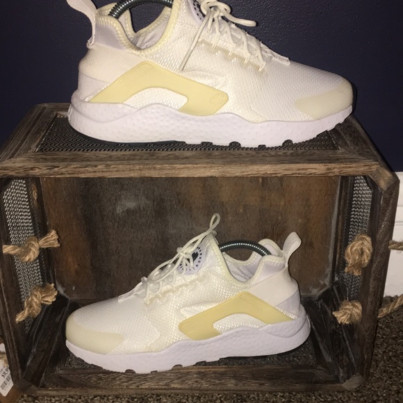 Nike Shoes - Women’s Sneakers